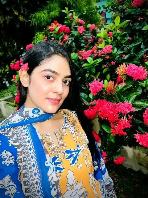 Deshi Tiktoker Ratri Full Viral Video Clips , Pr Ratri Viral Video Download Link