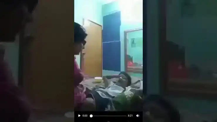 মা ও ছেলের অসামাজিক ভিডিও মাধ্যমে প্রকাশ মুহূর্তেই নেট দুনিয়ায় ভাইরাল!!
