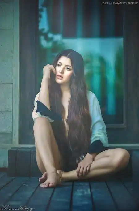 পরীমণির ভাইরাল ভিডিও লিংক: Maasranga TV-এর Instagram পোস্ট ঘিরে লাইভে এসে গলি দিলেন!